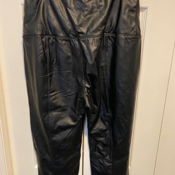 Lysse size M faux leather pants - Picture 6 of 7
